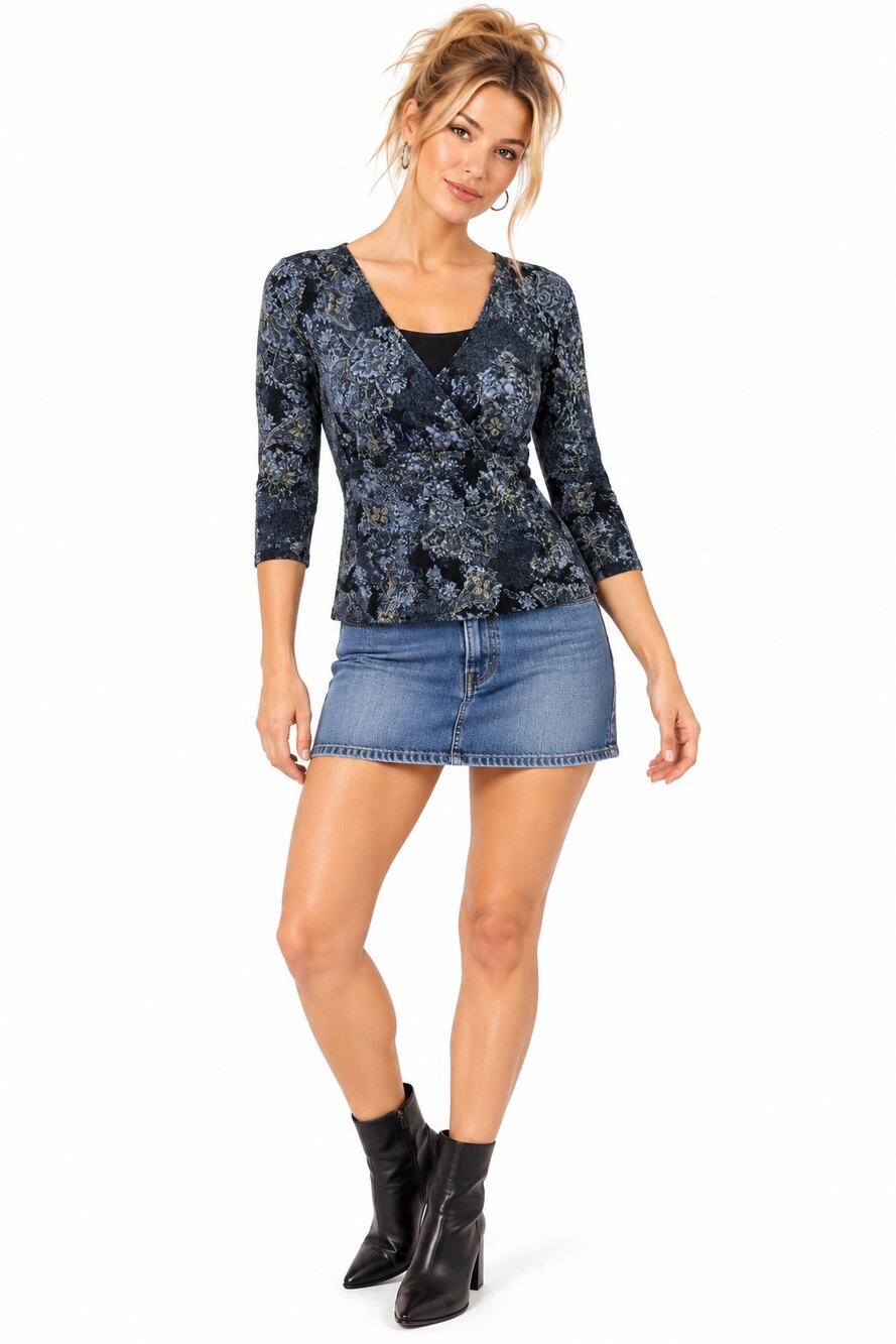 Vintage ‘00s Notations Black & Blue Printed Empire Waist 3/4 Sleeve Tunic Top